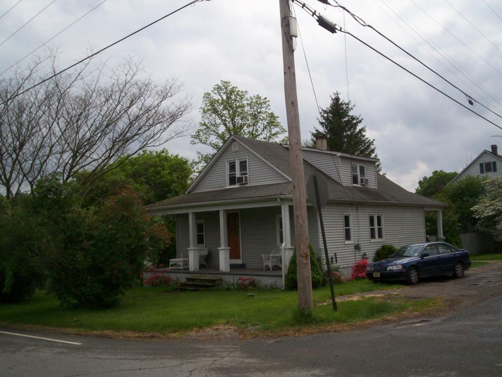 2700 RIVER RD