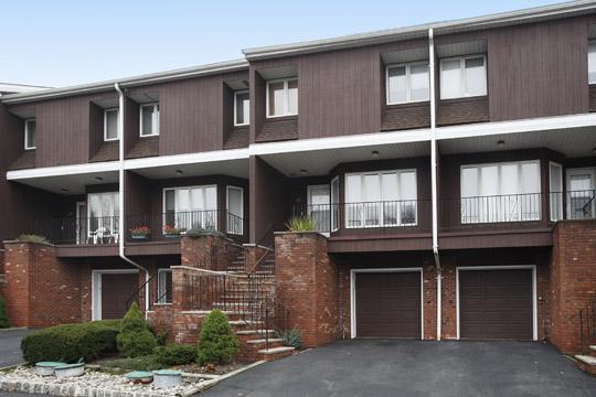 MLS #/Web ID: 2729795