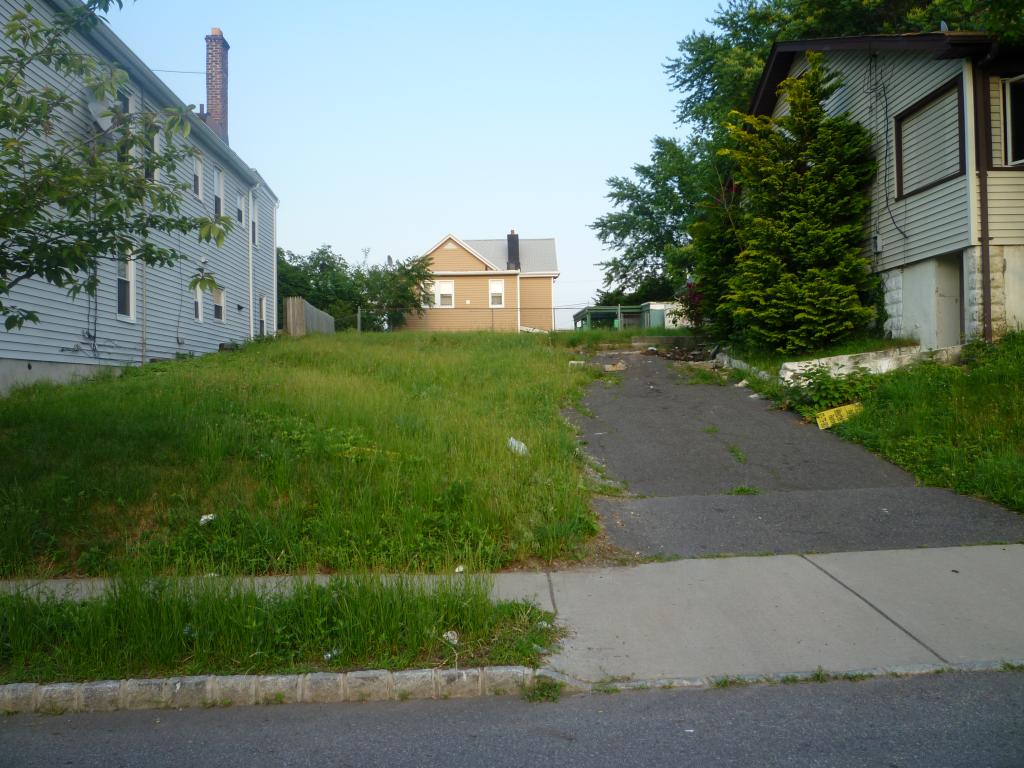 248 CORTLANDT ST