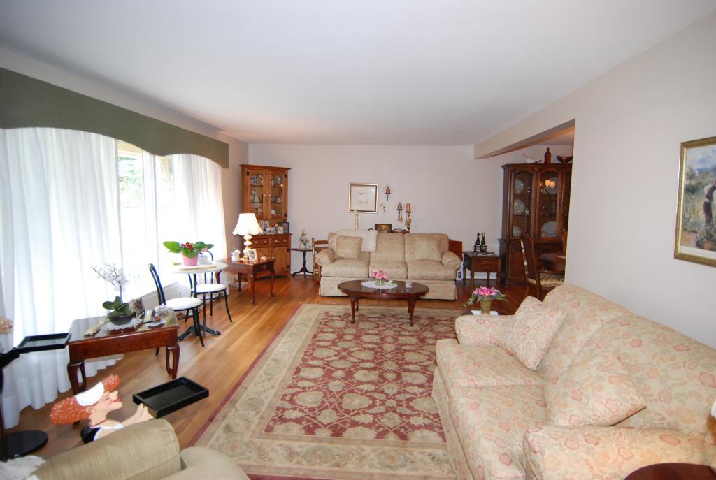 14 FAIRWAY CT