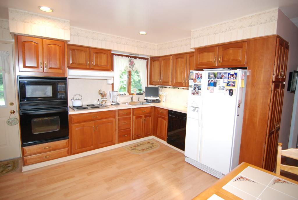 14 FAIRWAY CT