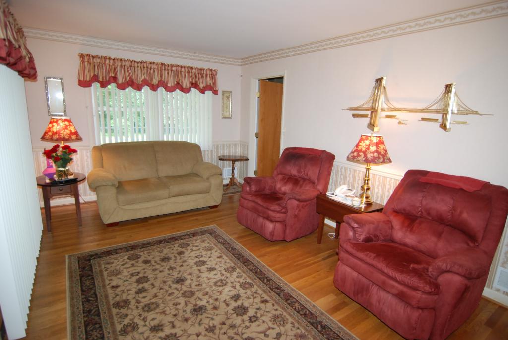 14 FAIRWAY CT