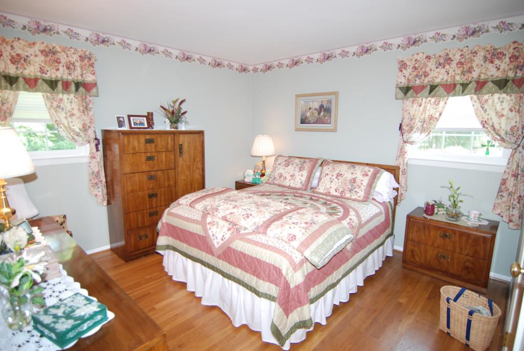 14 FAIRWAY CT