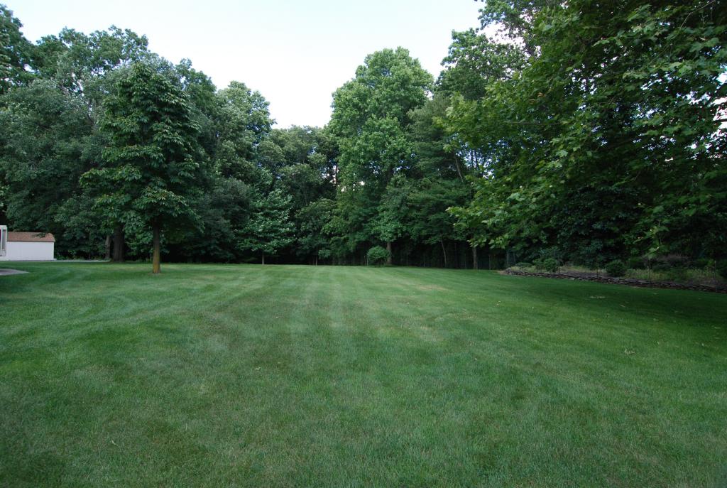 14 FAIRWAY CT
