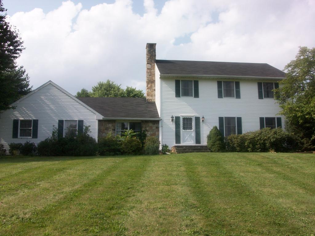 1 WOODSCHURCH RD