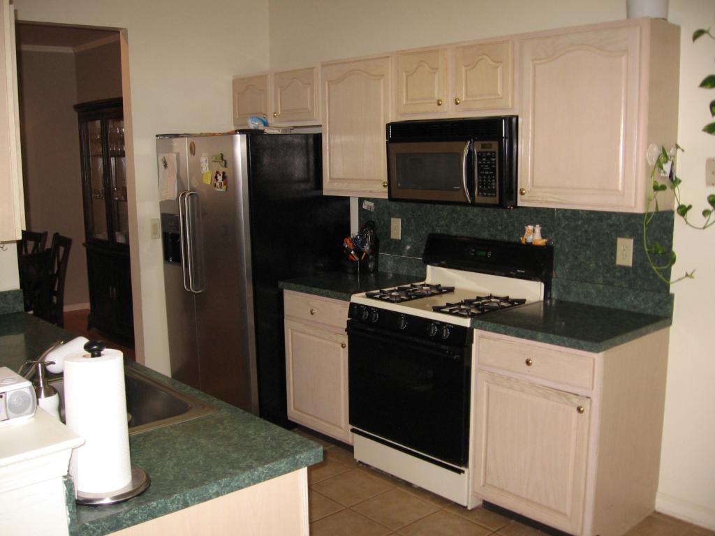 MLS #/Web ID: 2704796