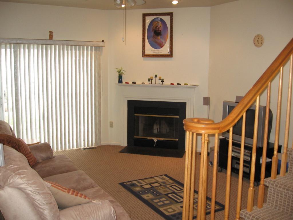 MLS #/Web ID: 2704796