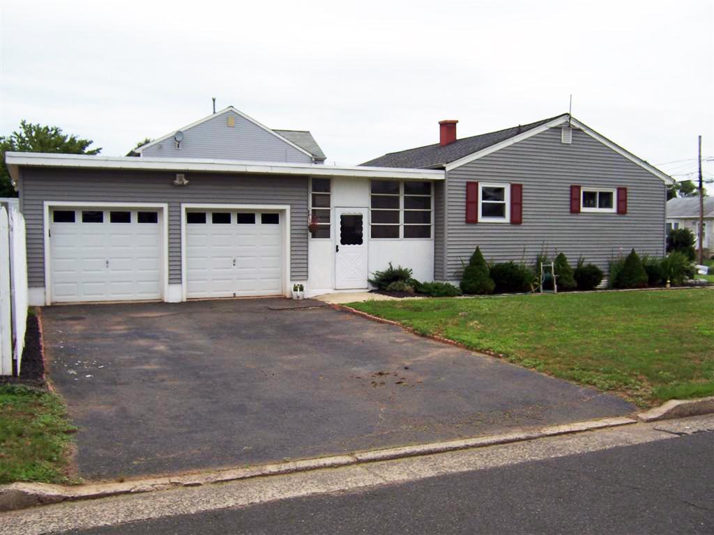 1312 Raritan Ave