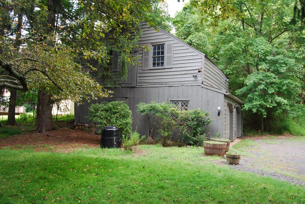 546 BERRYWOOD LANE