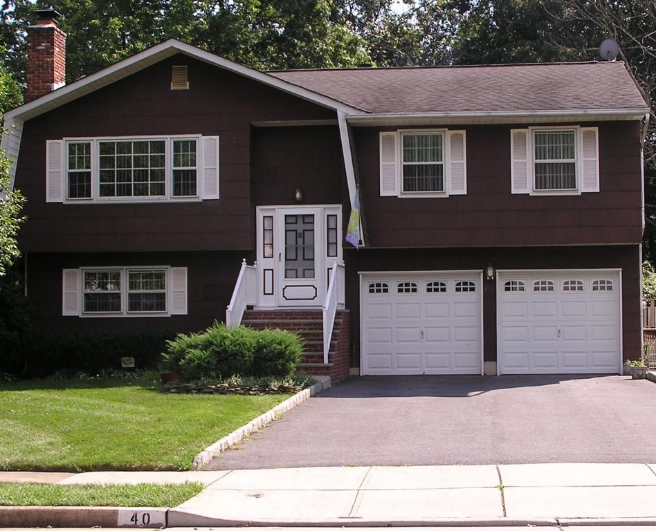 MLS #/Web ID: 2707696
