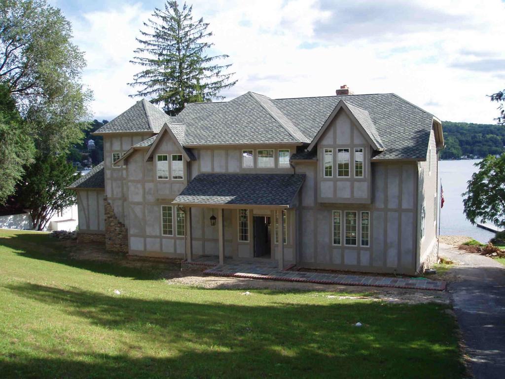52 West Shore Trail