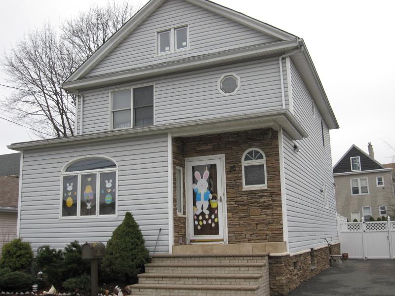 MLS #/Web ID: 2717896