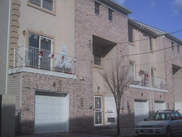 MLS #/Web ID: 2719296