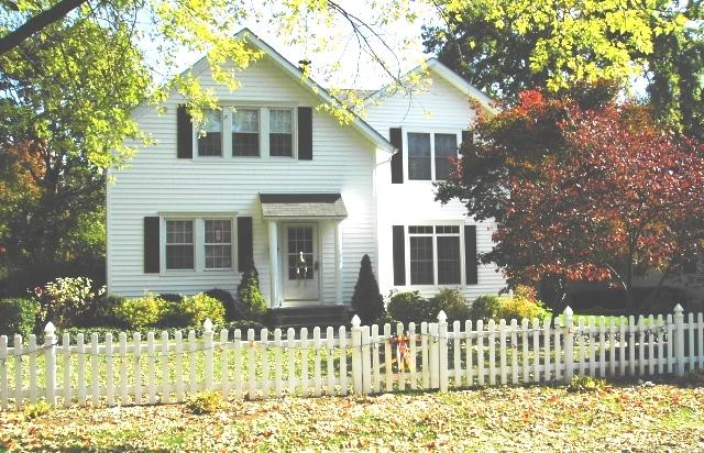 8 PROSPECT PL
