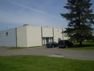 10 LESLIE CT