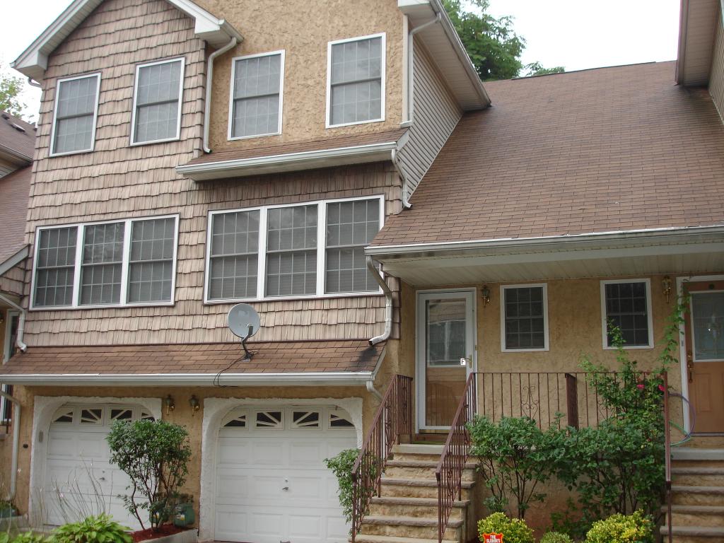MLS #/Web ID: 2702997