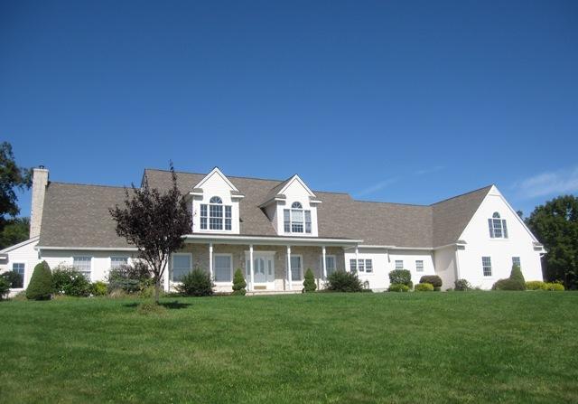 MLS #/Web ID: 2716597