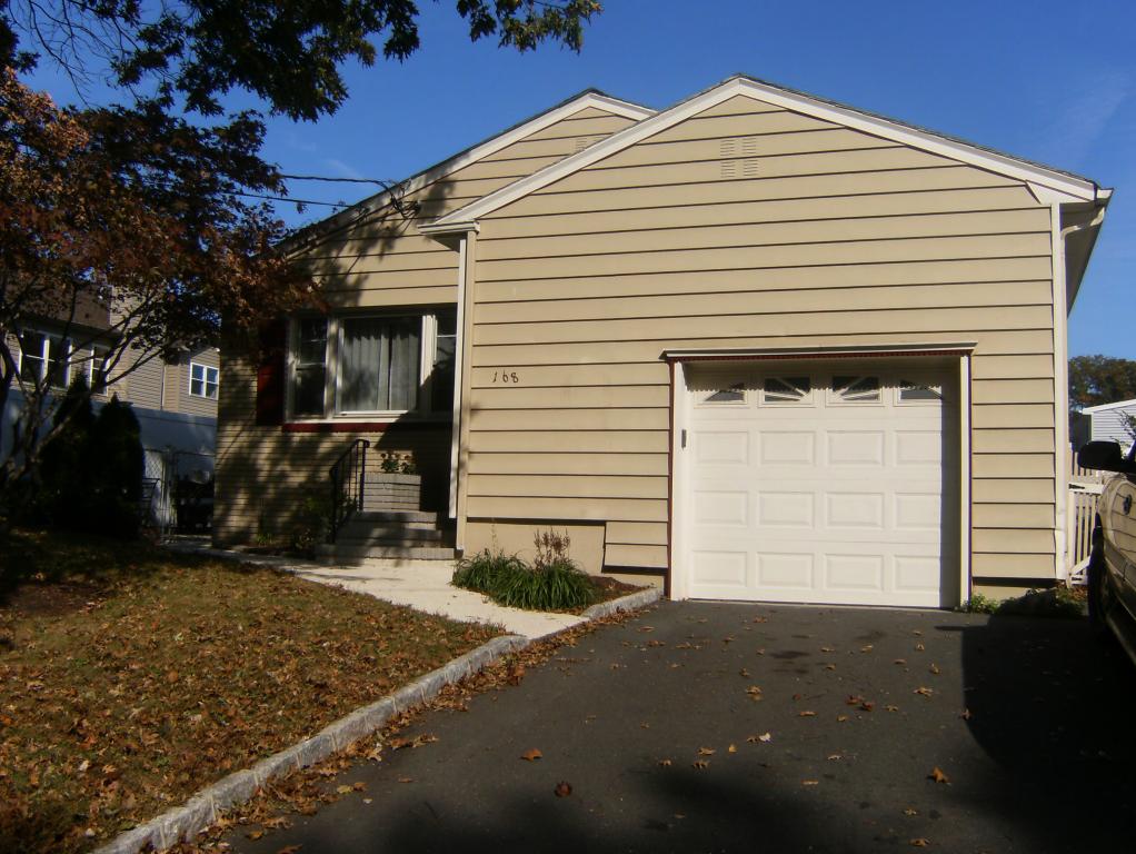MLS #/Web ID: 2719997