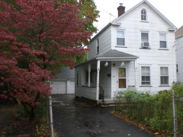 18 MECHANIC ST