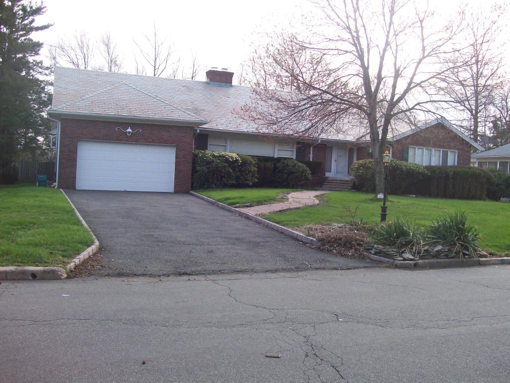 MLS #/Web ID: 2669398