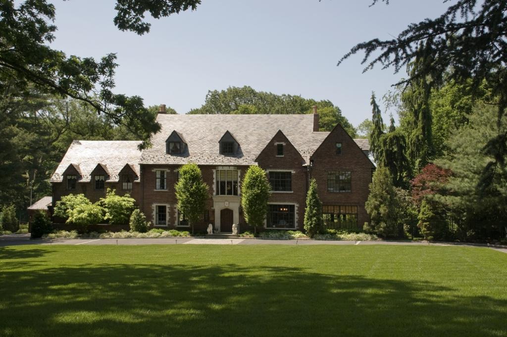 90 Glen Ave