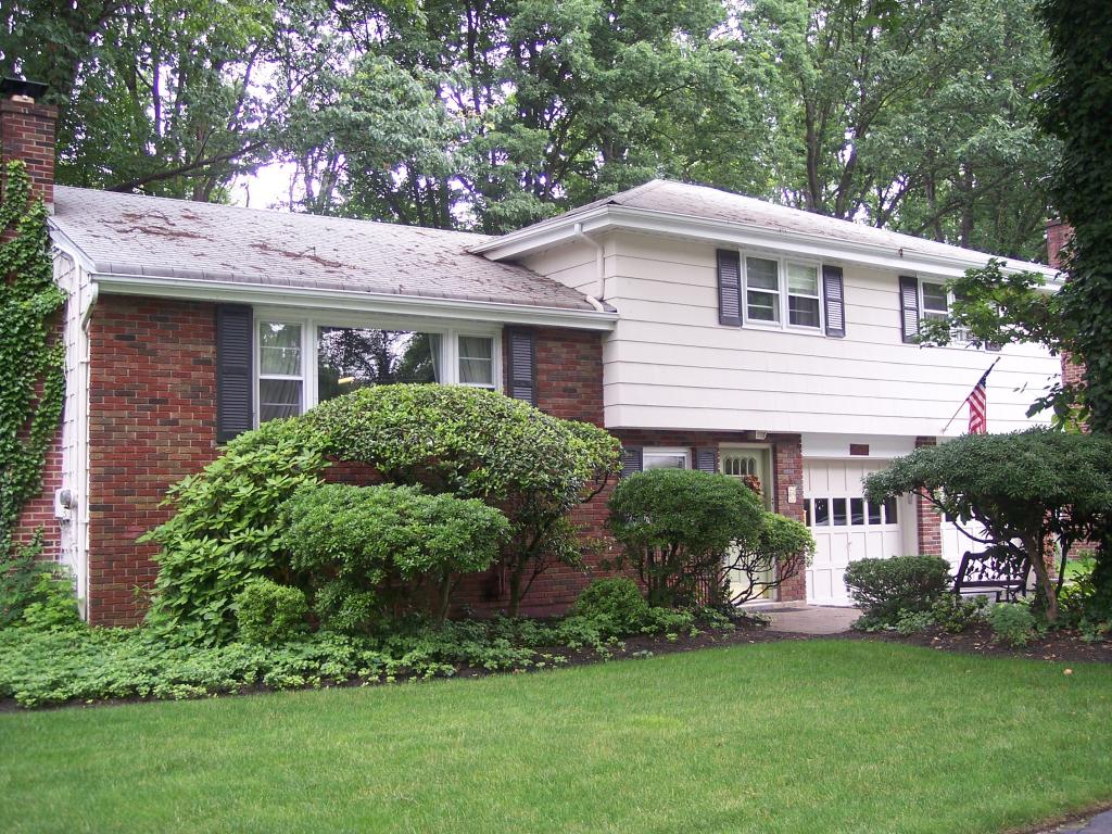 MLS #/Web ID: 2685398