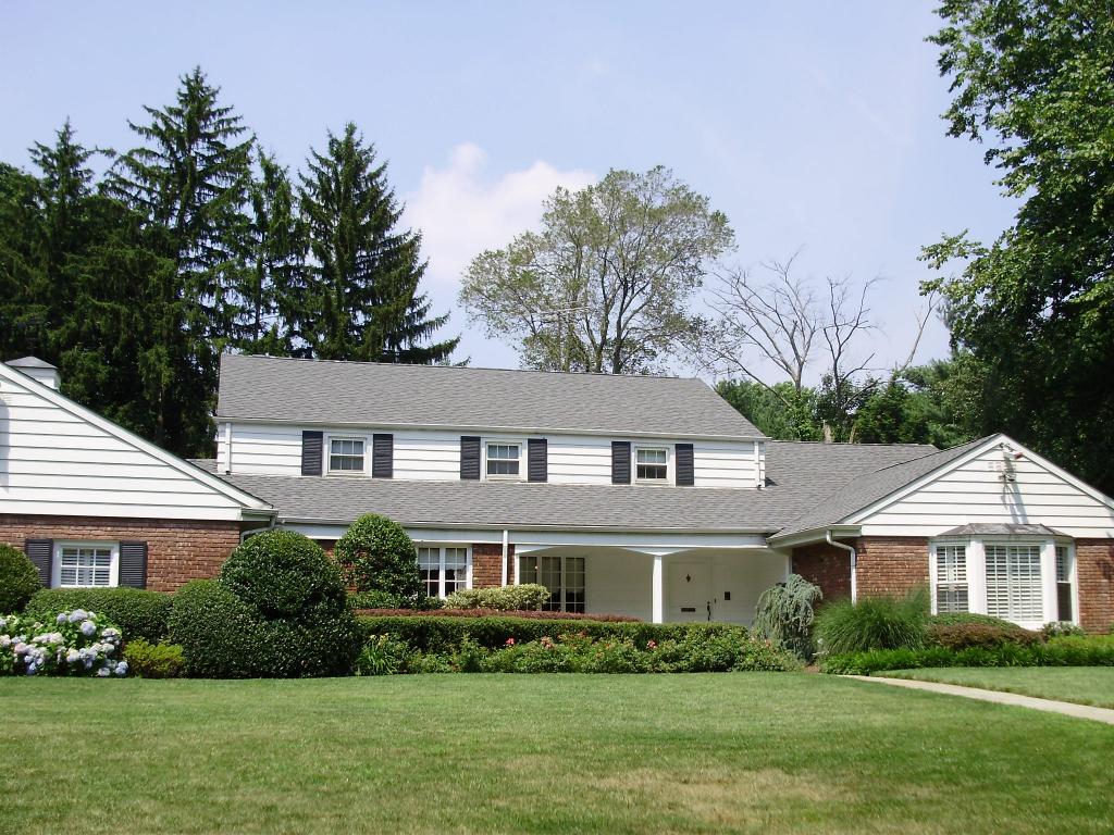 MLS #/Web ID: 2692998