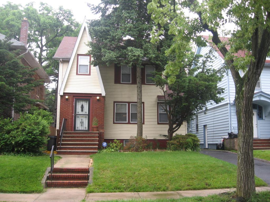 22 FAIRMOUNT TER