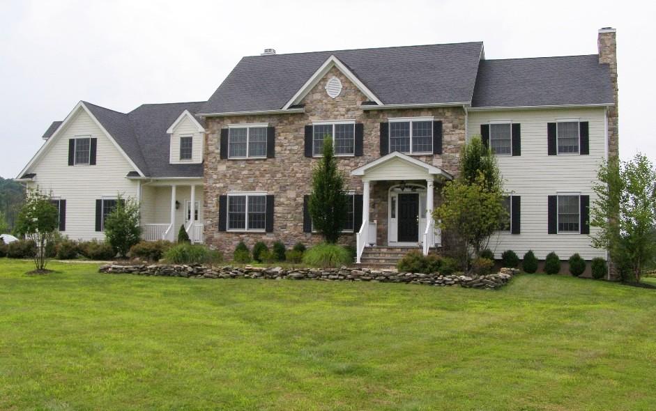 MLS #/Web ID: 2703998