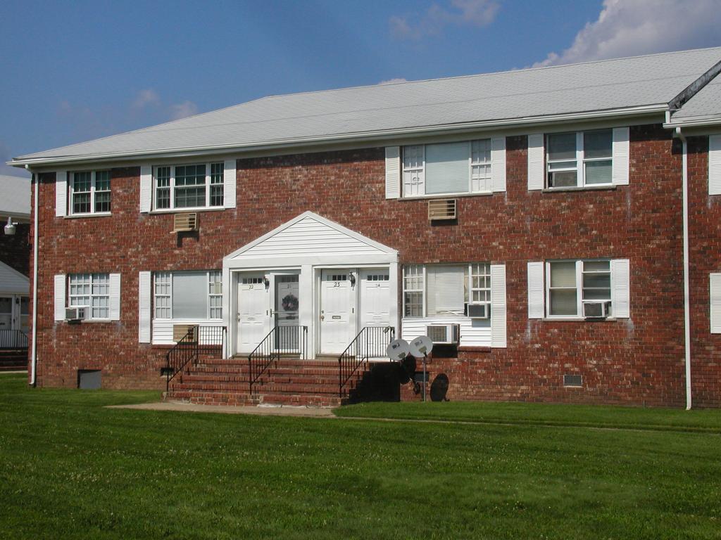 MLS #/Web ID: 2708598