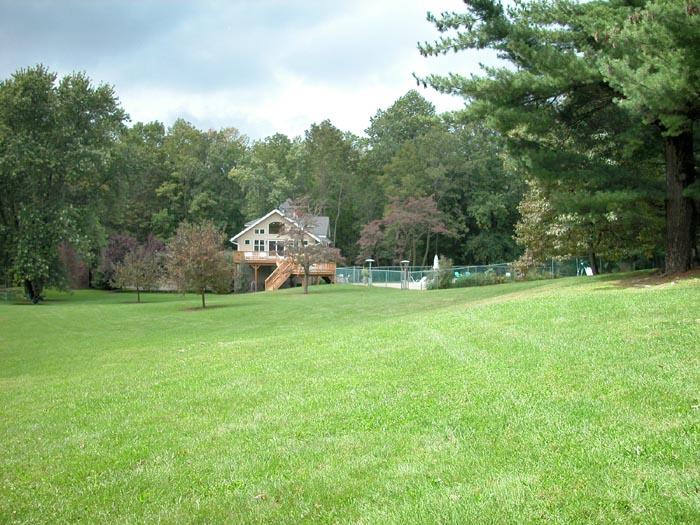 33 DRYDEN RD