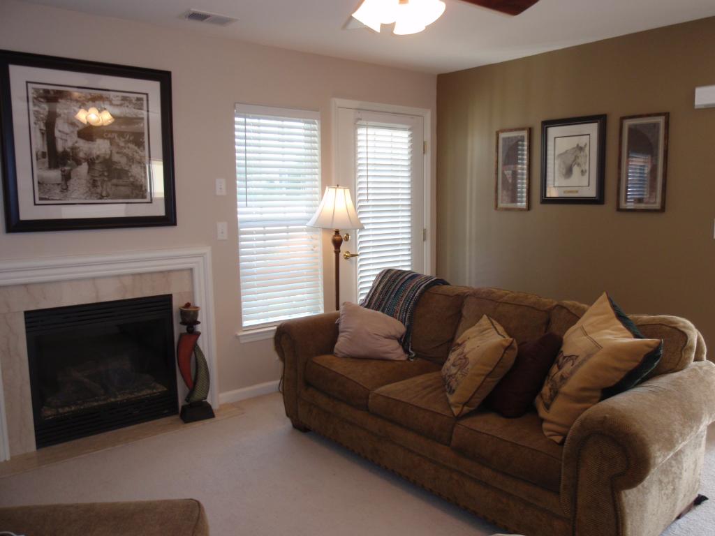 116 OLD FARM DR