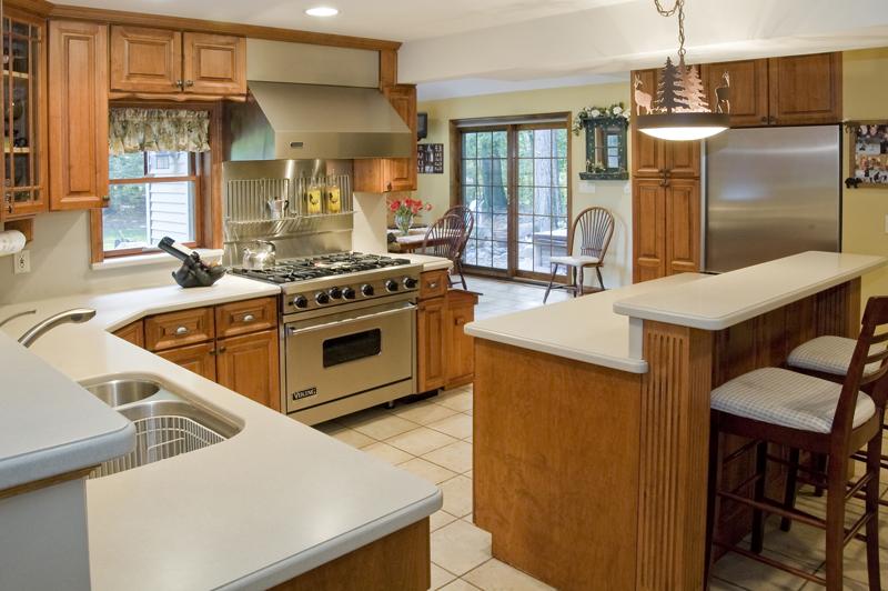 6 LAURELWOOD DR