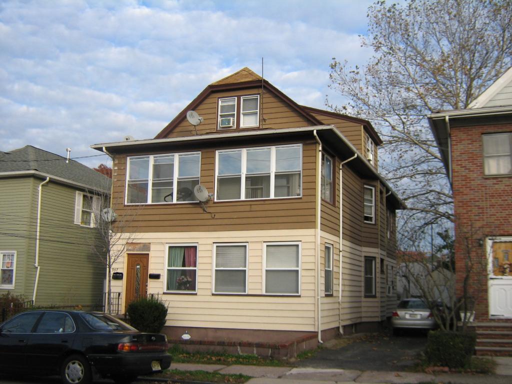 MLS #/Web ID: 2724898