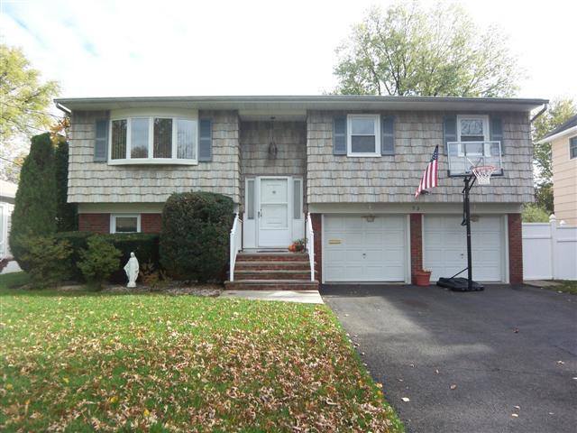 MLS #/Web ID: 2725298