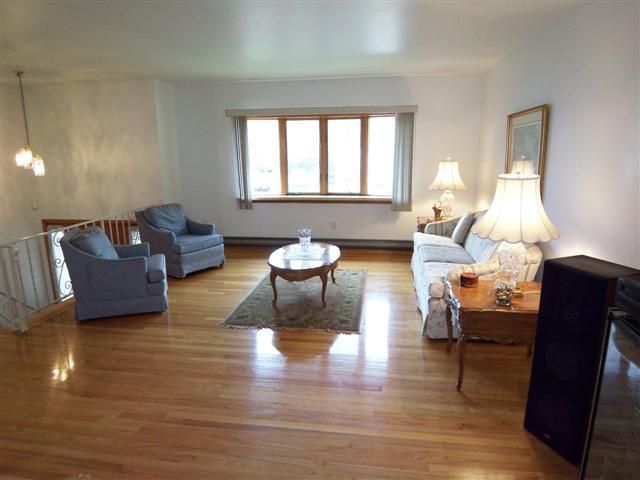 MLS #/Web ID: 2725298