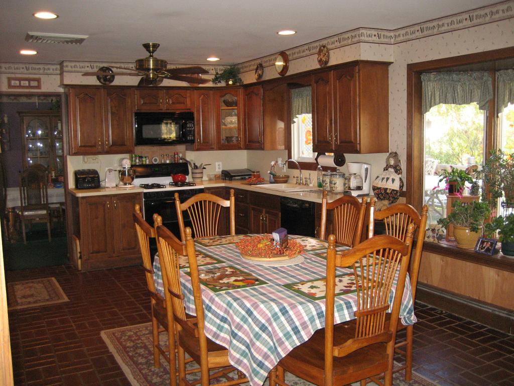 18 FREDERICK DR