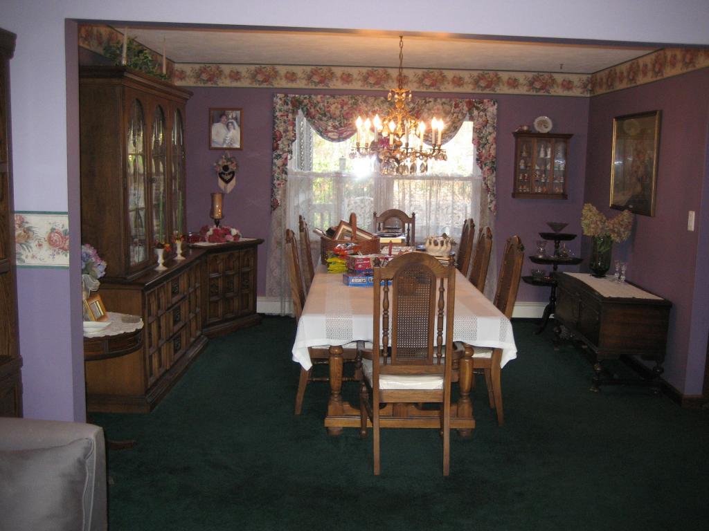 18 FREDERICK DR