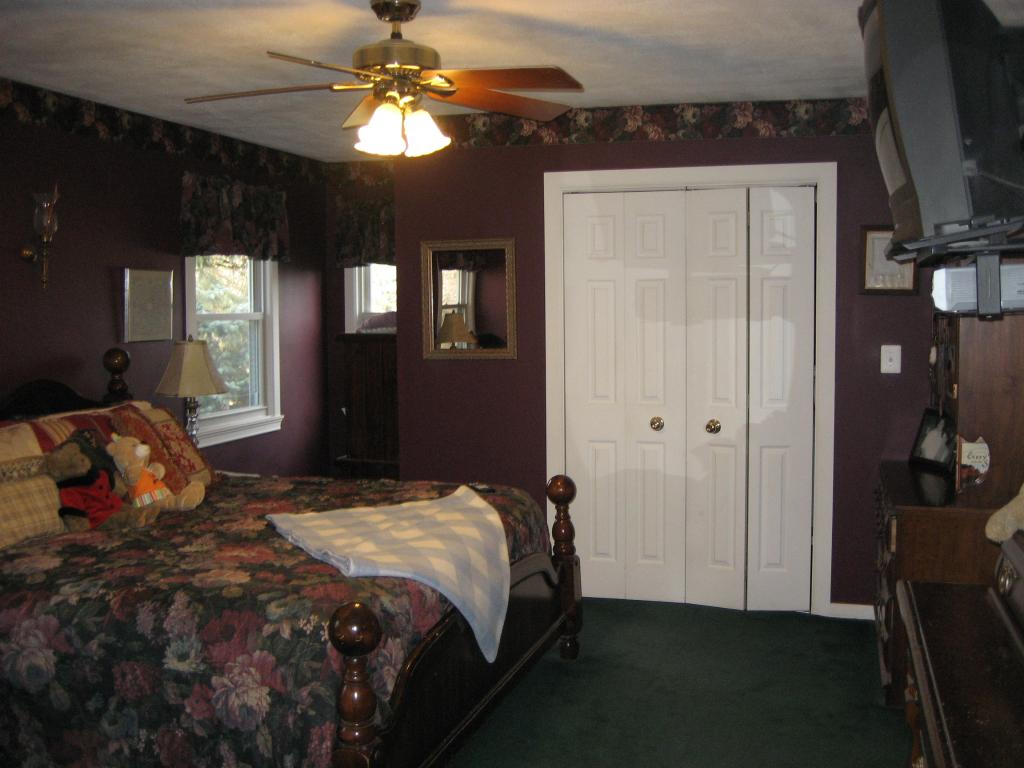 18 FREDERICK DR