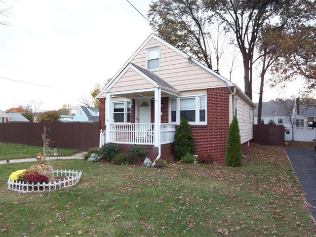 MLS #/Web ID: 2725898