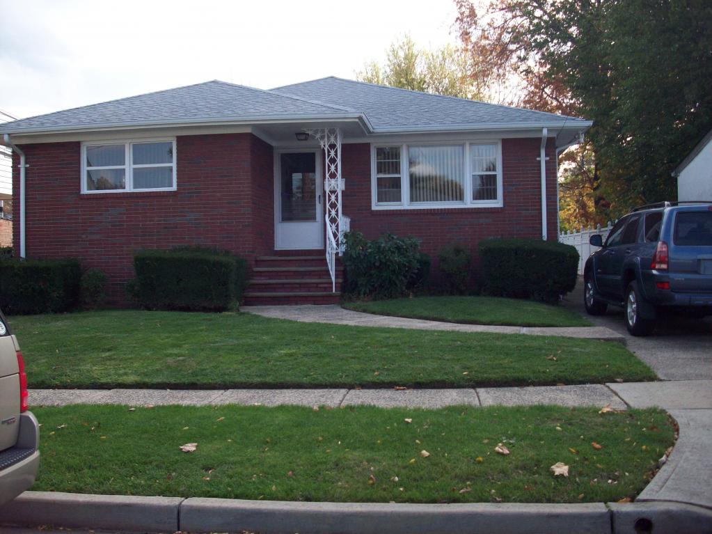 111 W MUNSELL AVE