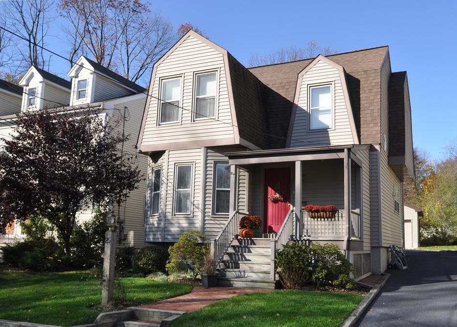 MLS #/Web ID: 2727098