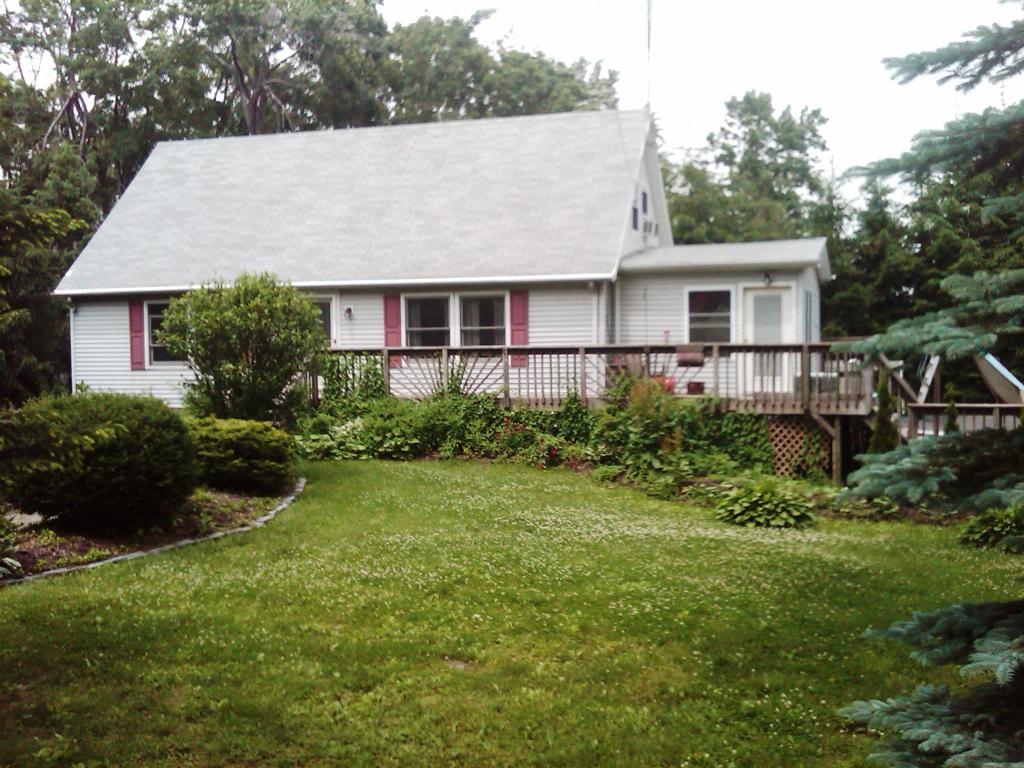 305 MARSH PLACE