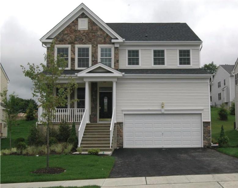 MLS #/Web ID: 2692599