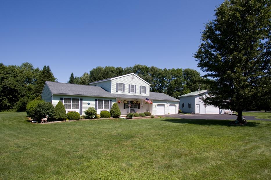 MLS #/Web ID: 2700899