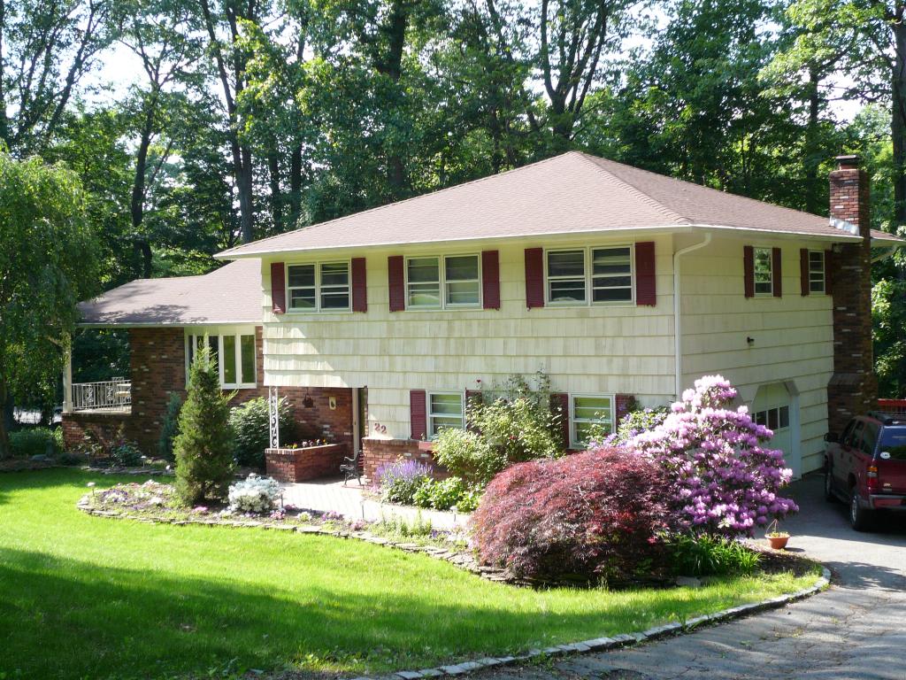 22 PIGEON HILL RD