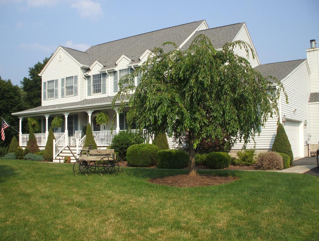 MLS #/Web ID: 2704499