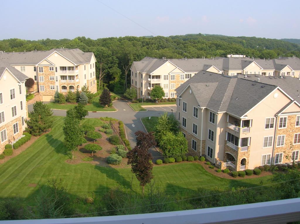 MLS #/Web ID: 2707399