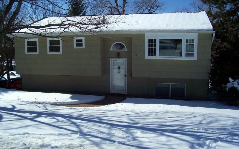 10 LINCOLN AVE