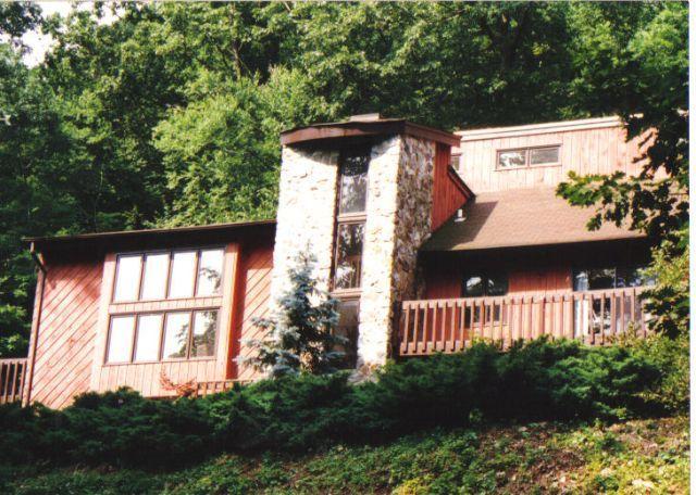 MLS #/Web ID: 2713099
